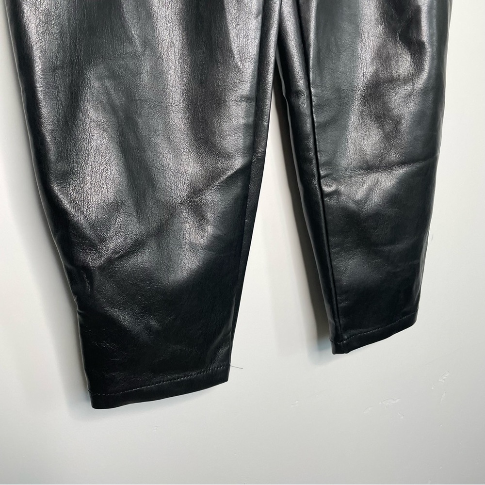 Aritzia Wilfred Modern Cargo Pant 8 Black Faux Vegan Leather Pockets - Picture 6 of 15